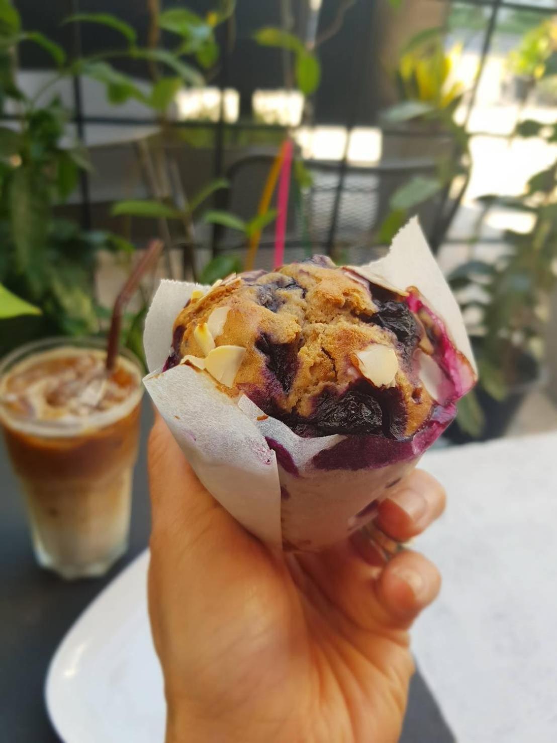 Double D Rooms & Cafe Банкок Екстериор снимка